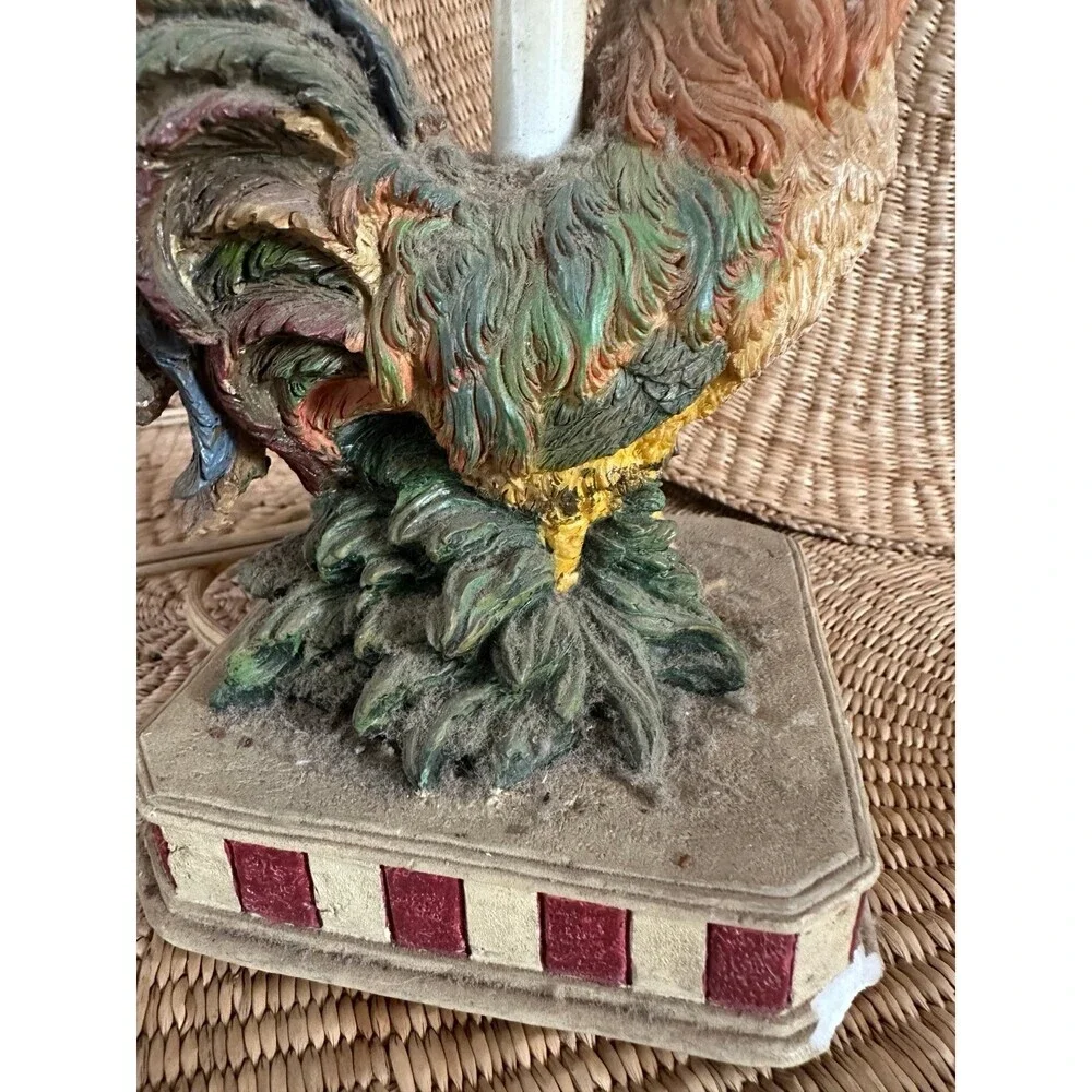 Vintage rooster chicken lamp